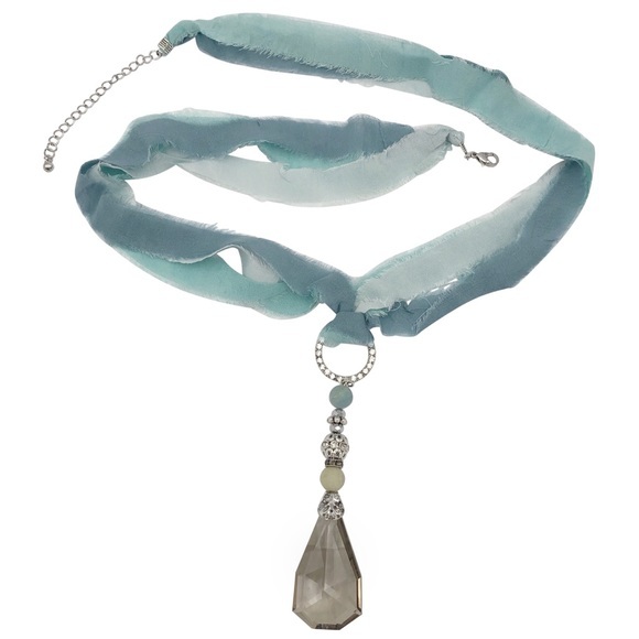 Fashion Jewelry Jewelry - 🔴 CLEARANCE Long Blue Ribbon Glass Jeweled Pendant Necklace